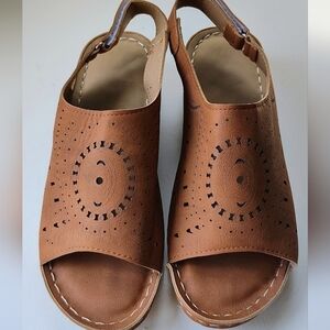 TRIBE Women's Wedge Open Toe Brown Sandal Size 9